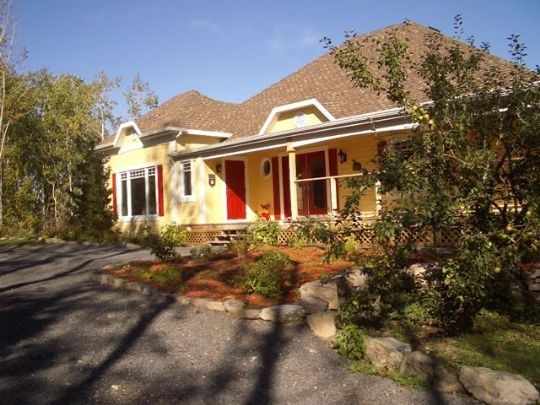 location villa luxueuse situ�e directement face au fleuve